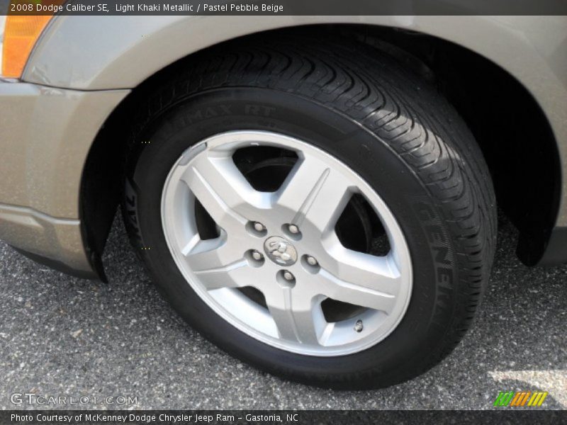 Light Khaki Metallic / Pastel Pebble Beige 2008 Dodge Caliber SE