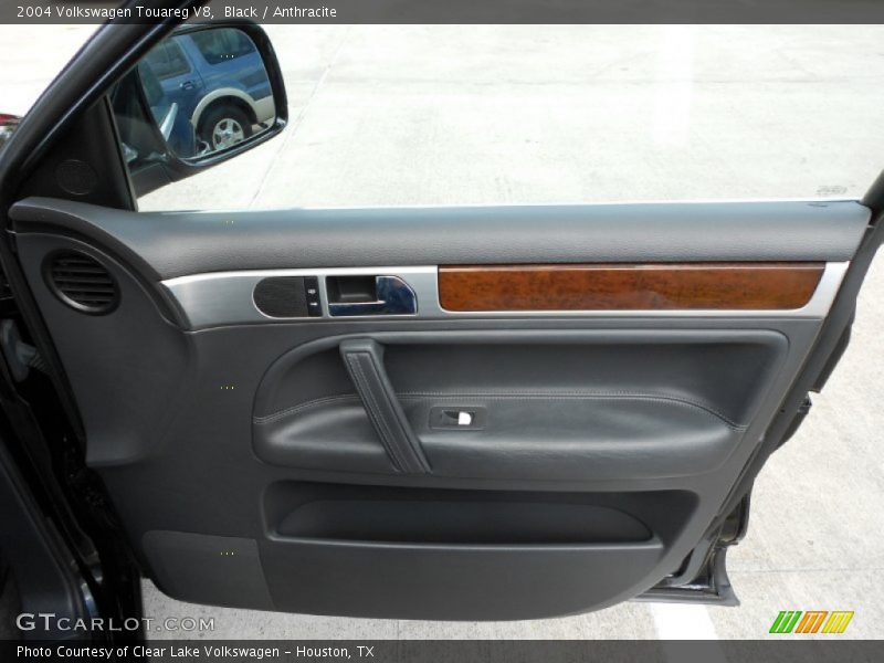 Door Panel of 2004 Touareg V8