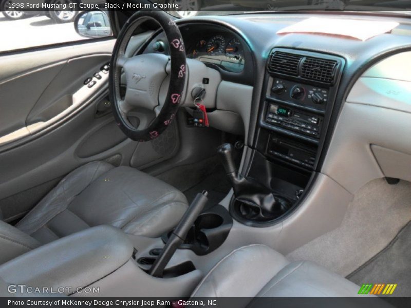 Black / Medium Graphite 1998 Ford Mustang GT Coupe