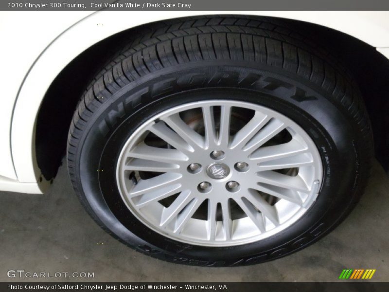 Cool Vanilla White / Dark Slate Gray 2010 Chrysler 300 Touring