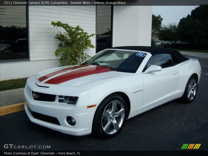 Front 3/4 View of 2011 Camaro SS/RS Convertible