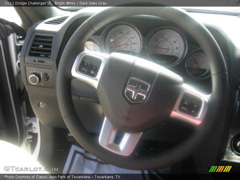 Bright White / Dark Slate Gray 2011 Dodge Challenger SE