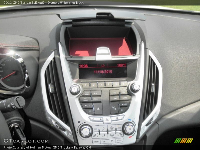 Olympic White / Jet Black 2011 GMC Terrain SLE AWD