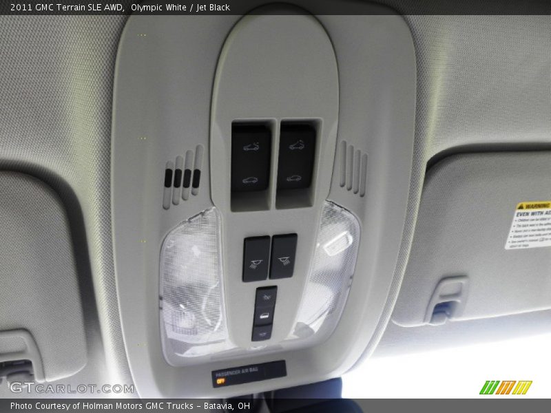 Olympic White / Jet Black 2011 GMC Terrain SLE AWD