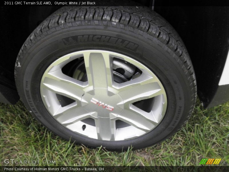 Olympic White / Jet Black 2011 GMC Terrain SLE AWD