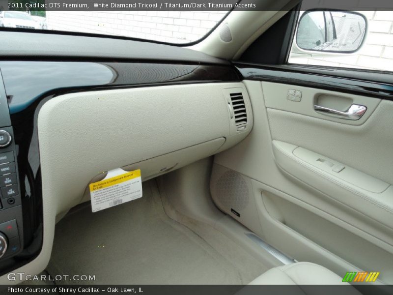 White Diamond Tricoat / Titanium/Dark Titanium Accents 2011 Cadillac DTS Premium