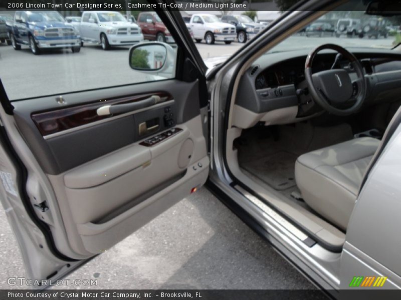 Cashmere Tri-Coat / Medium Light Stone 2006 Lincoln Town Car Designer Series