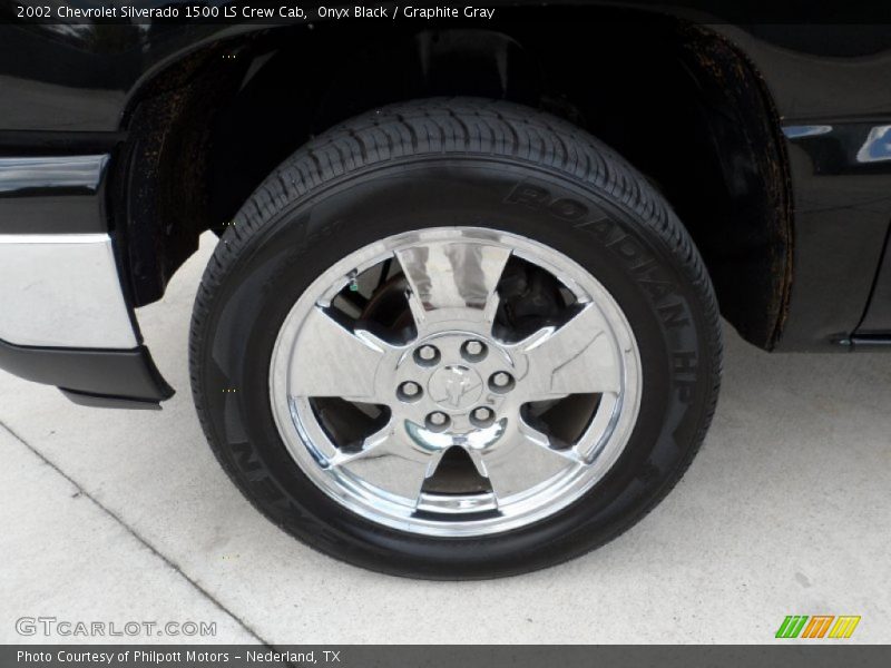 Onyx Black / Graphite Gray 2002 Chevrolet Silverado 1500 LS Crew Cab