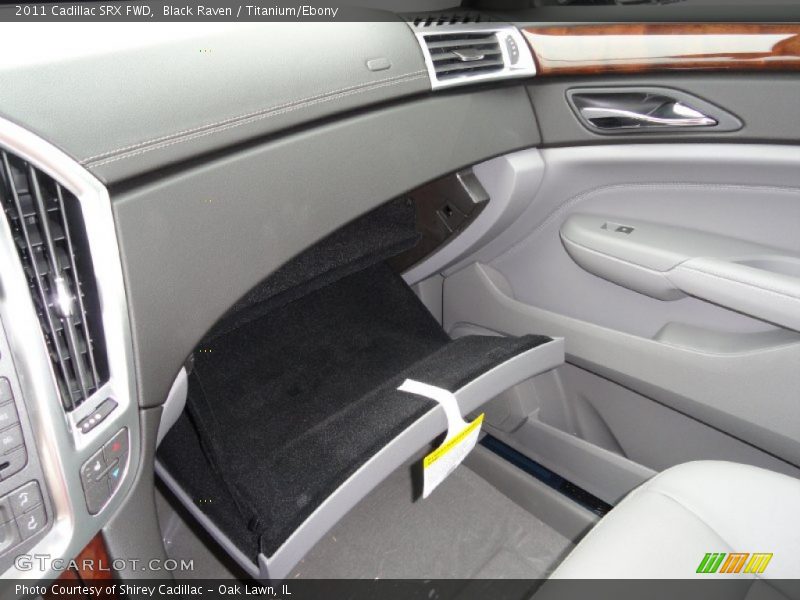 Black Raven / Titanium/Ebony 2011 Cadillac SRX FWD