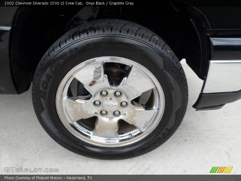 Onyx Black / Graphite Gray 2002 Chevrolet Silverado 1500 LS Crew Cab