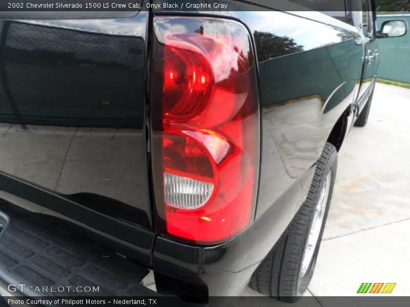 Onyx Black / Graphite Gray 2002 Chevrolet Silverado 1500 LS Crew Cab