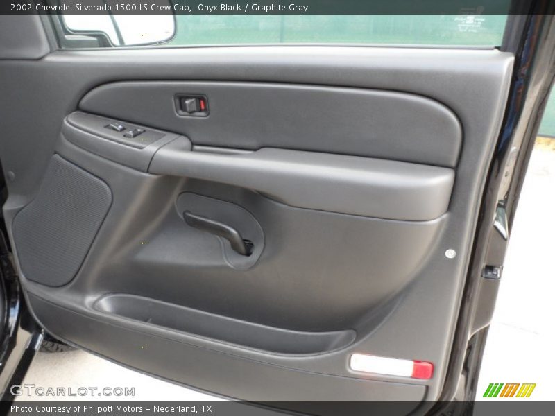 Onyx Black / Graphite Gray 2002 Chevrolet Silverado 1500 LS Crew Cab