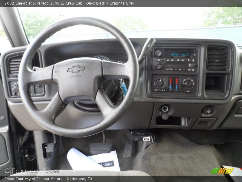 Onyx Black / Graphite Gray 2002 Chevrolet Silverado 1500 LS Crew Cab