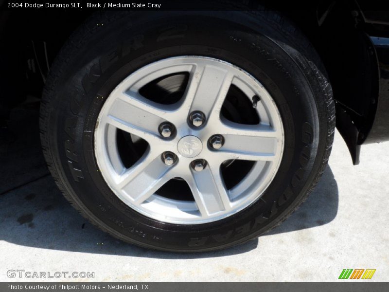  2004 Durango SLT Wheel