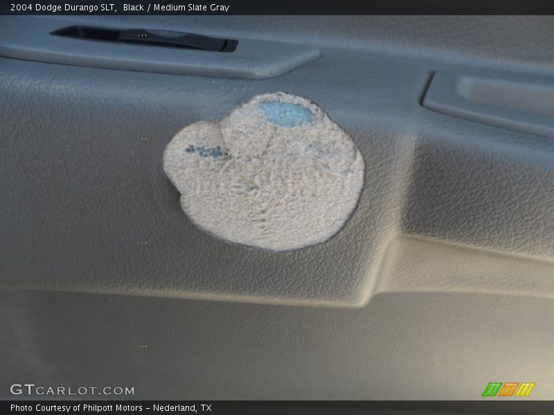 Black / Medium Slate Gray 2004 Dodge Durango SLT