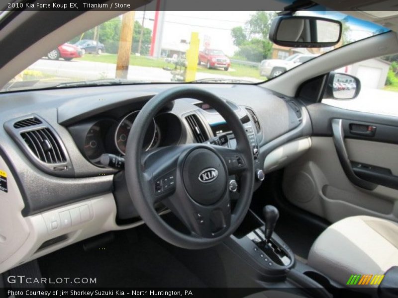 Dashboard of 2010 Forte Koup EX