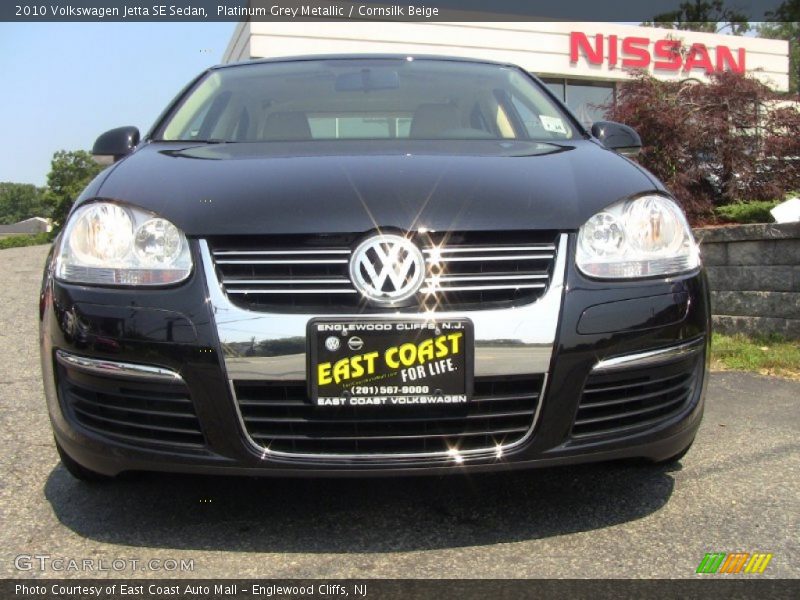 Platinum Grey Metallic / Cornsilk Beige 2010 Volkswagen Jetta SE Sedan