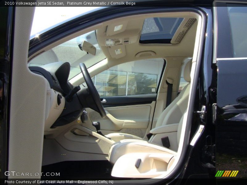 Platinum Grey Metallic / Cornsilk Beige 2010 Volkswagen Jetta SE Sedan