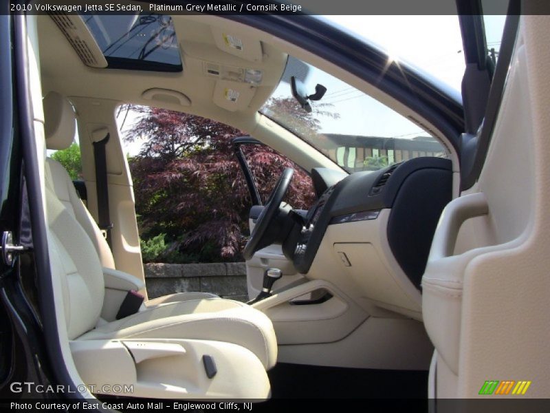 Platinum Grey Metallic / Cornsilk Beige 2010 Volkswagen Jetta SE Sedan