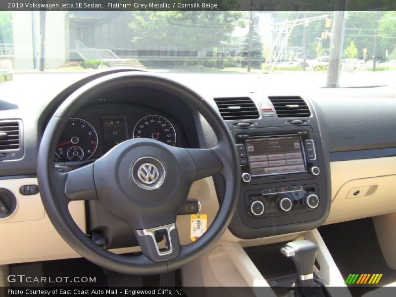 Platinum Grey Metallic / Cornsilk Beige 2010 Volkswagen Jetta SE Sedan