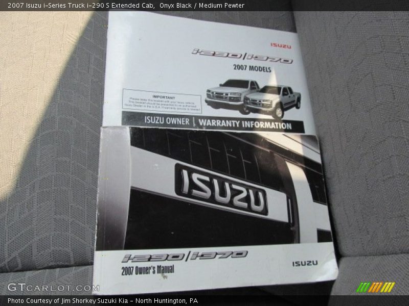 Onyx Black / Medium Pewter 2007 Isuzu i-Series Truck i-290 S Extended Cab