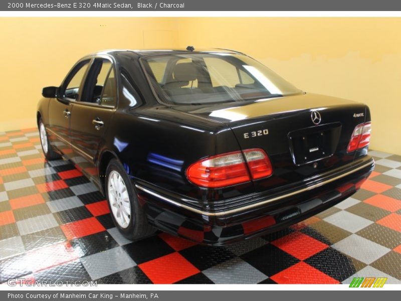 Black / Charcoal 2000 Mercedes-Benz E 320 4Matic Sedan