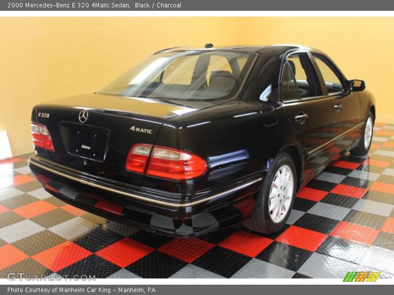 Black / Charcoal 2000 Mercedes-Benz E 320 4Matic Sedan