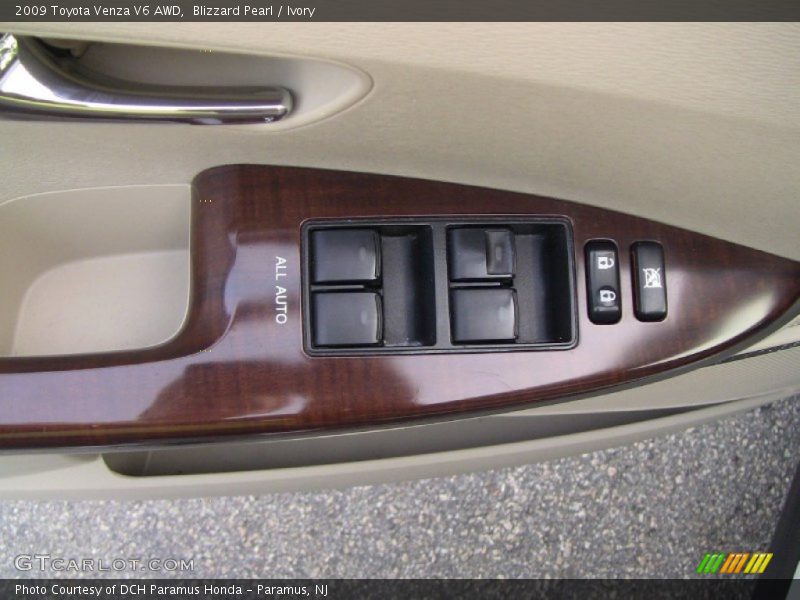 Blizzard Pearl / Ivory 2009 Toyota Venza V6 AWD