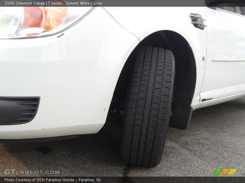 Summit White / Gray 2006 Chevrolet Cobalt LT Sedan
