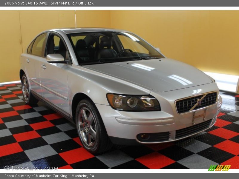 Silver Metallic / Off Black 2006 Volvo S40 T5 AWD