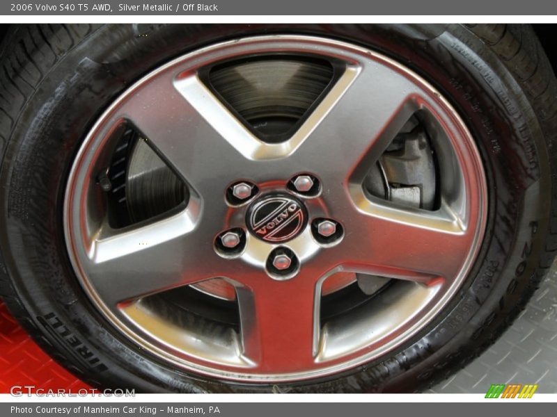 Silver Metallic / Off Black 2006 Volvo S40 T5 AWD