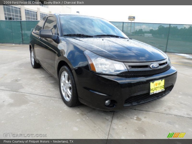 Ebony Black / Charcoal Black 2009 Ford Focus SE Coupe