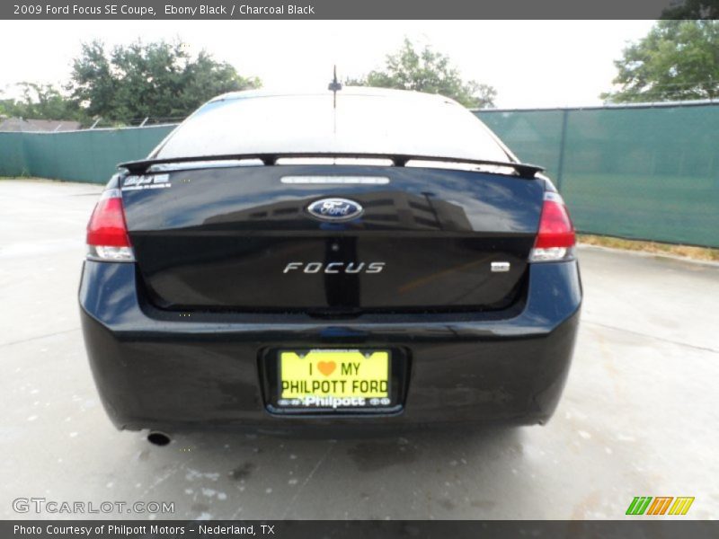 Ebony Black / Charcoal Black 2009 Ford Focus SE Coupe