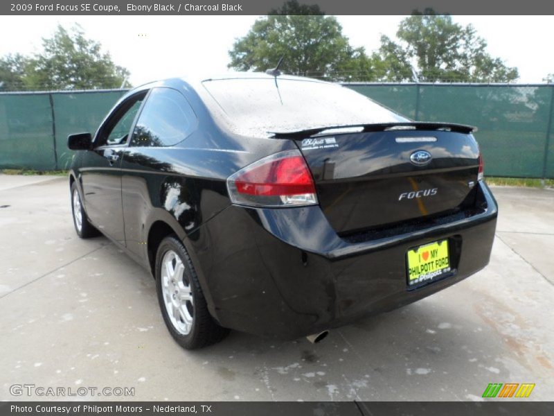 Ebony Black / Charcoal Black 2009 Ford Focus SE Coupe