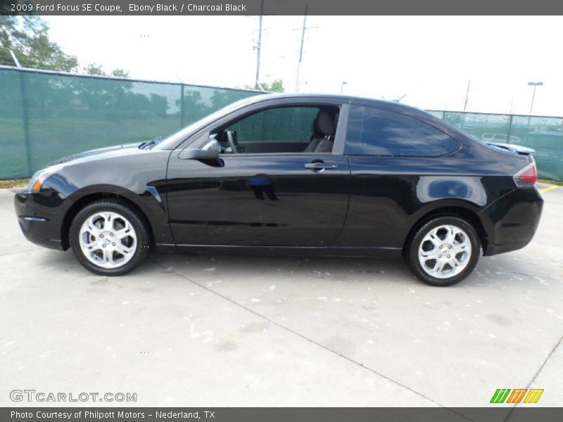 Ebony Black / Charcoal Black 2009 Ford Focus SE Coupe