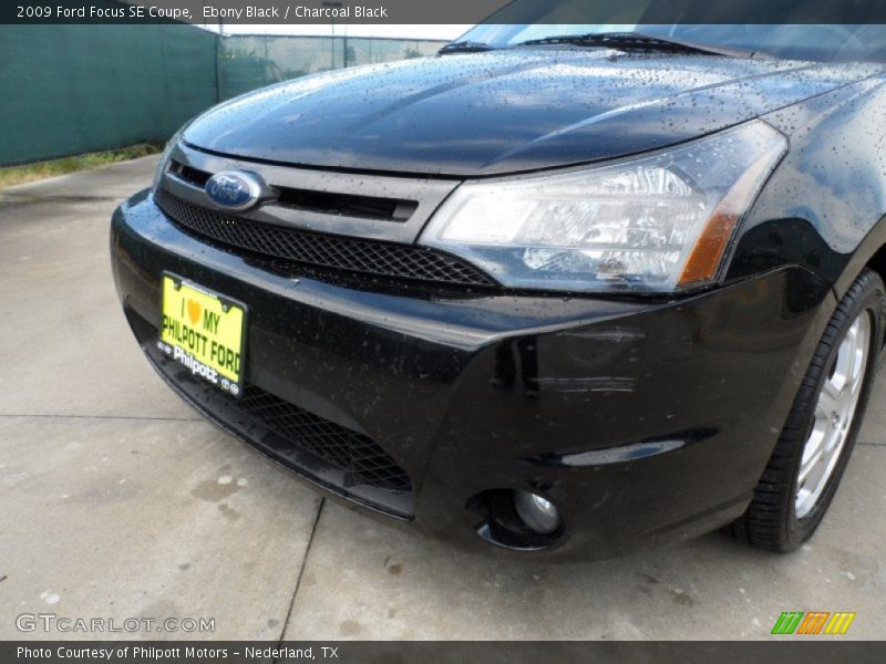 Ebony Black / Charcoal Black 2009 Ford Focus SE Coupe