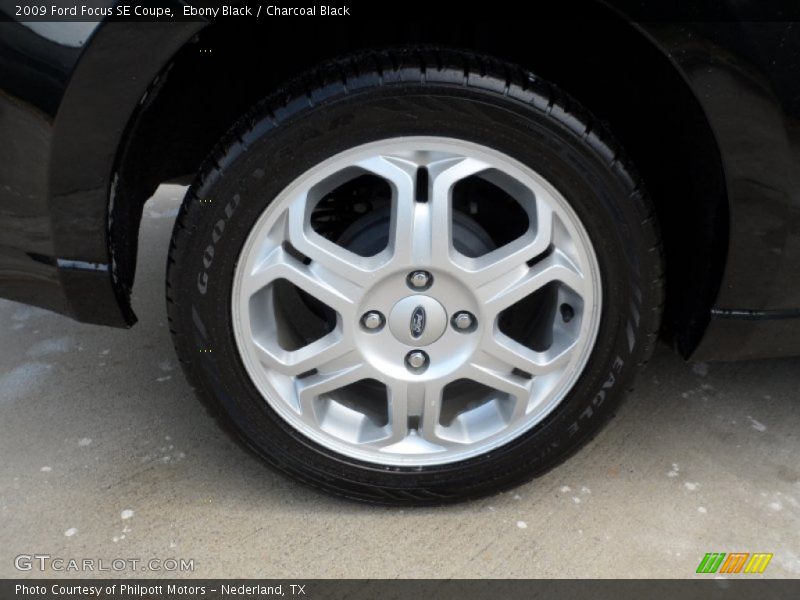 Ebony Black / Charcoal Black 2009 Ford Focus SE Coupe