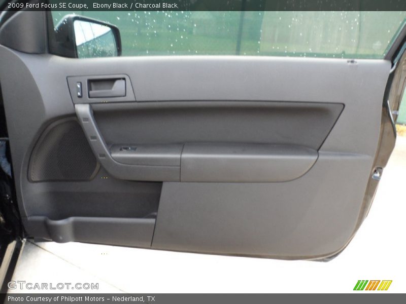 Ebony Black / Charcoal Black 2009 Ford Focus SE Coupe