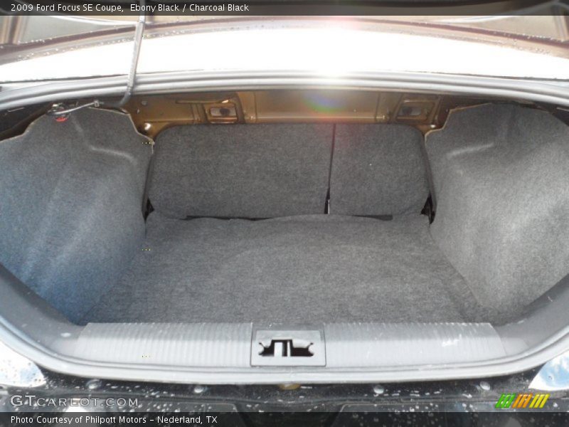 Ebony Black / Charcoal Black 2009 Ford Focus SE Coupe