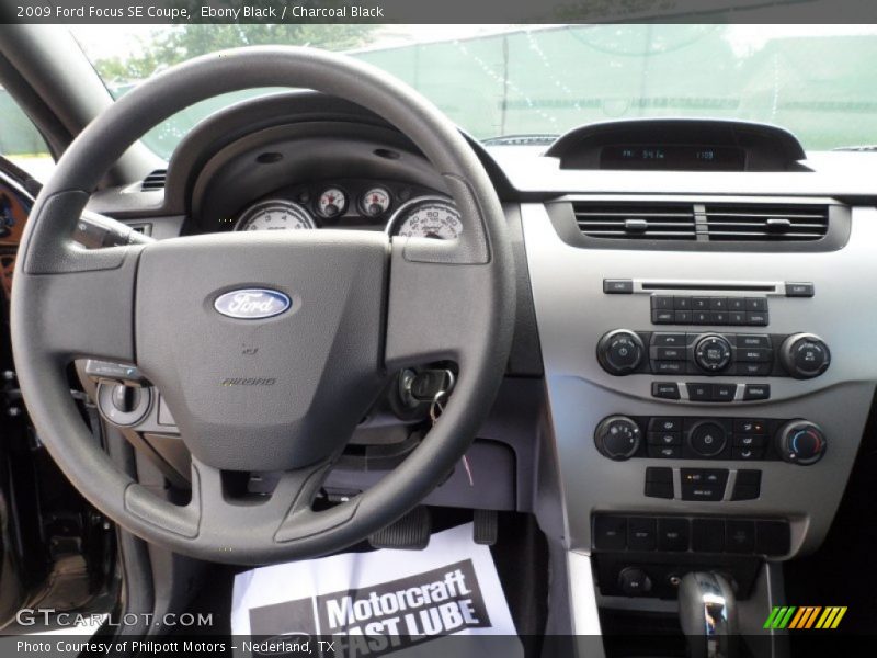 Ebony Black / Charcoal Black 2009 Ford Focus SE Coupe