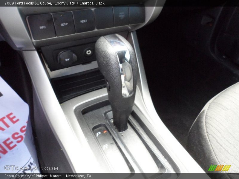 Ebony Black / Charcoal Black 2009 Ford Focus SE Coupe