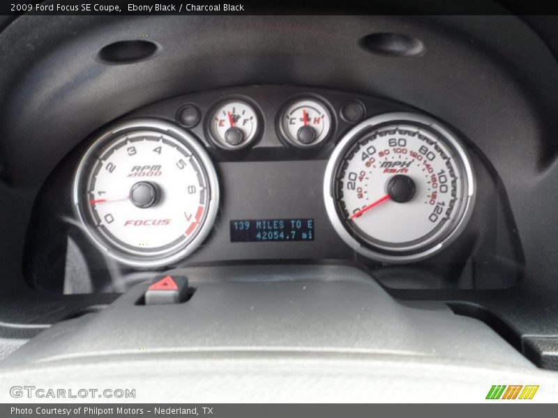 Ebony Black / Charcoal Black 2009 Ford Focus SE Coupe