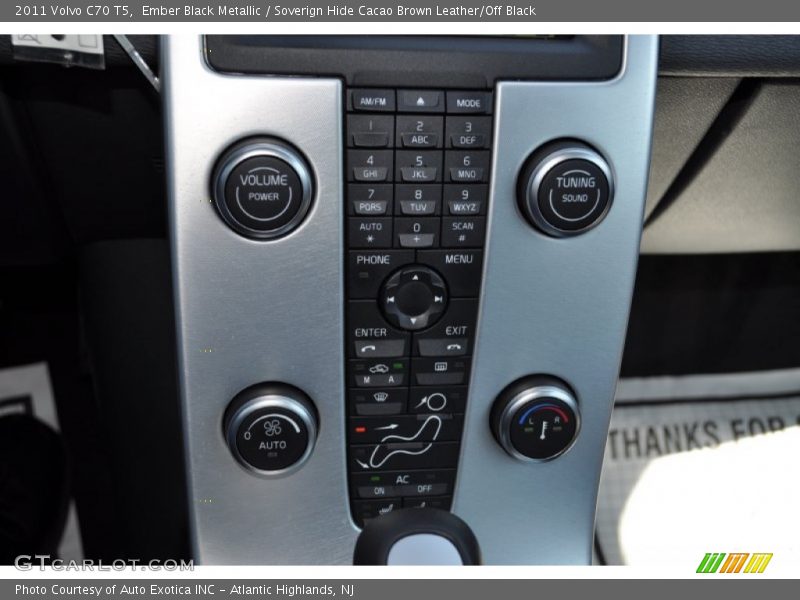 Ember Black Metallic / Soverign Hide Cacao Brown Leather/Off Black 2011 Volvo C70 T5