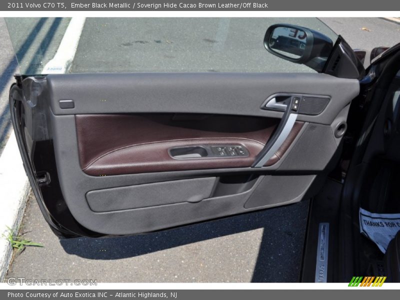 Ember Black Metallic / Soverign Hide Cacao Brown Leather/Off Black 2011 Volvo C70 T5