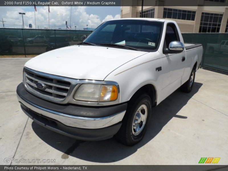 Oxford White / Medium Graphite 2000 Ford F150 XL Regular Cab