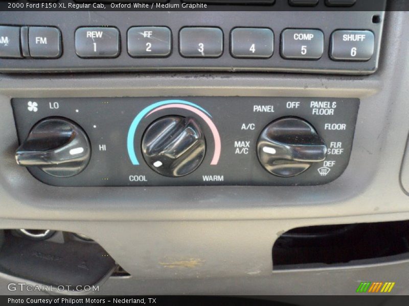 Oxford White / Medium Graphite 2000 Ford F150 XL Regular Cab