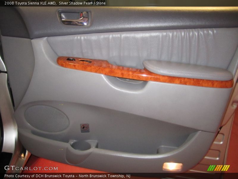 Silver Shadow Pearl / Stone 2008 Toyota Sienna XLE AWD