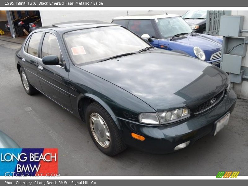 Black Emerald Pearl Metallic / Beige 1995 Infiniti J 30