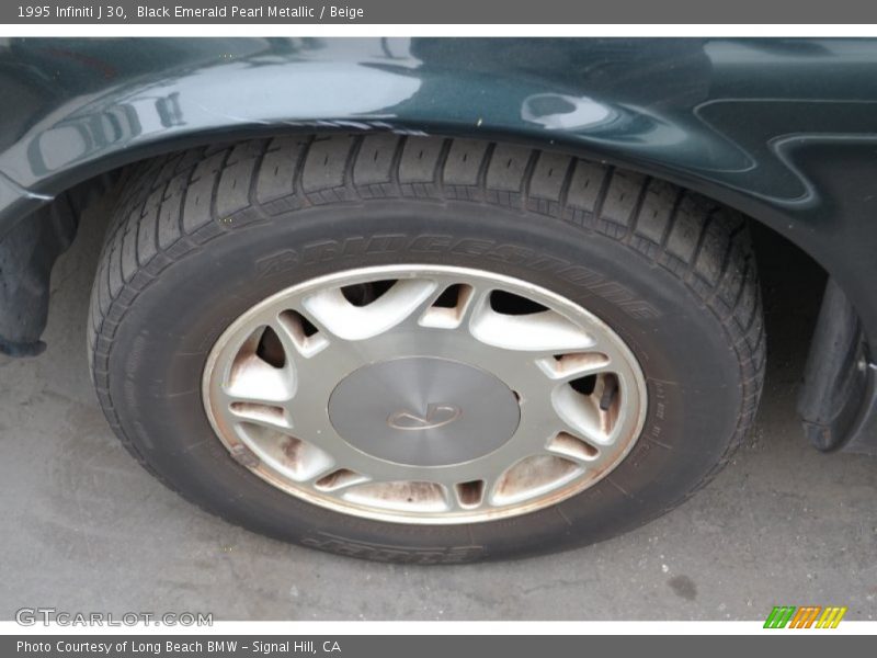 Black Emerald Pearl Metallic / Beige 1995 Infiniti J 30