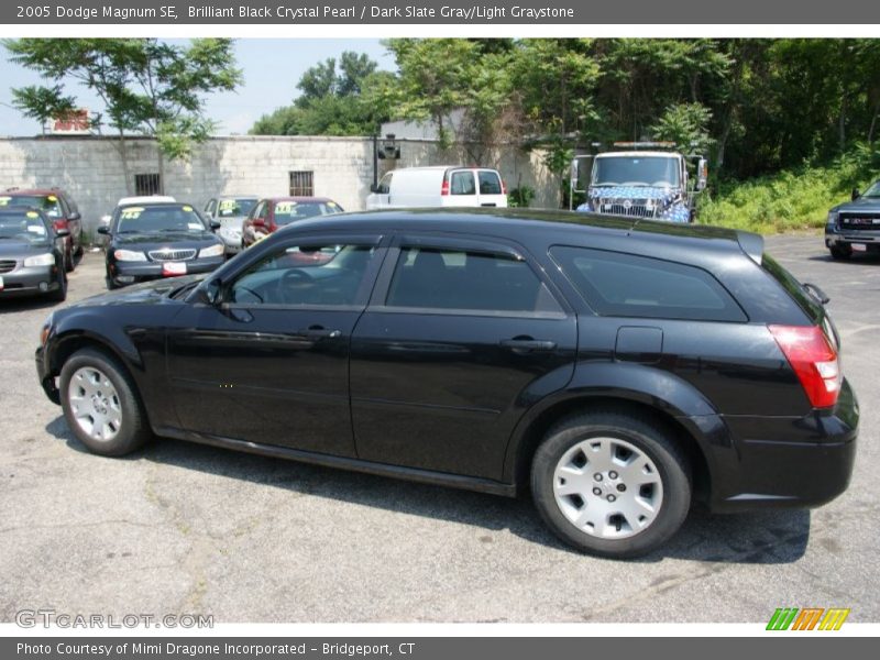 Brilliant Black Crystal Pearl / Dark Slate Gray/Light Graystone 2005 Dodge Magnum SE